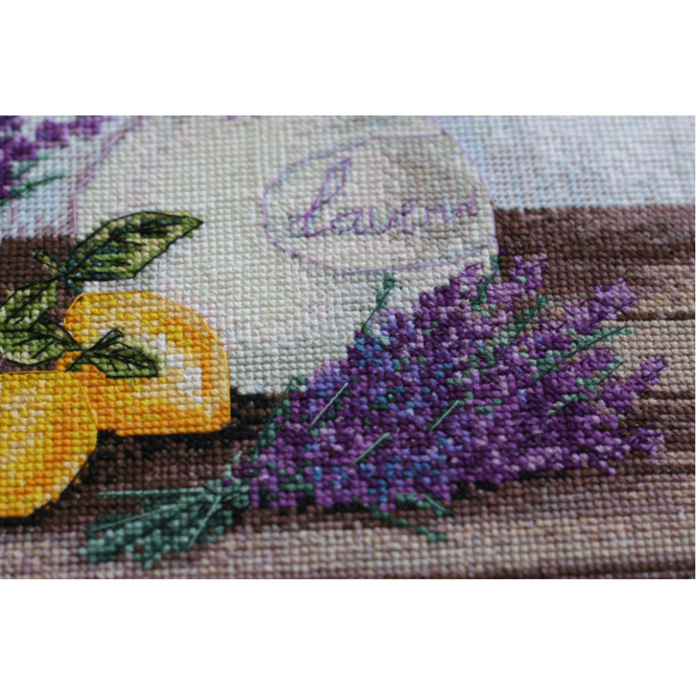 Набор для вышивки крестиком "Аромат прованса" AH-064 32х32 см